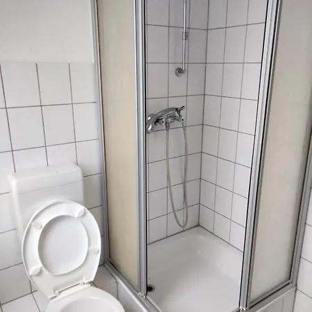 5 Bett Monteurwohnung In Atzendorf, Stassfurt