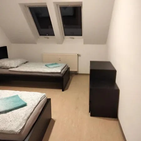 5 Bett Monteurwohnung In Atzendorf,