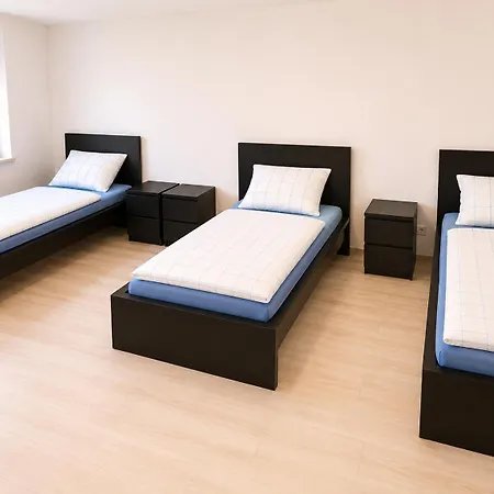 5 Bett Monteurwohnung In Atzendorf, Appartement